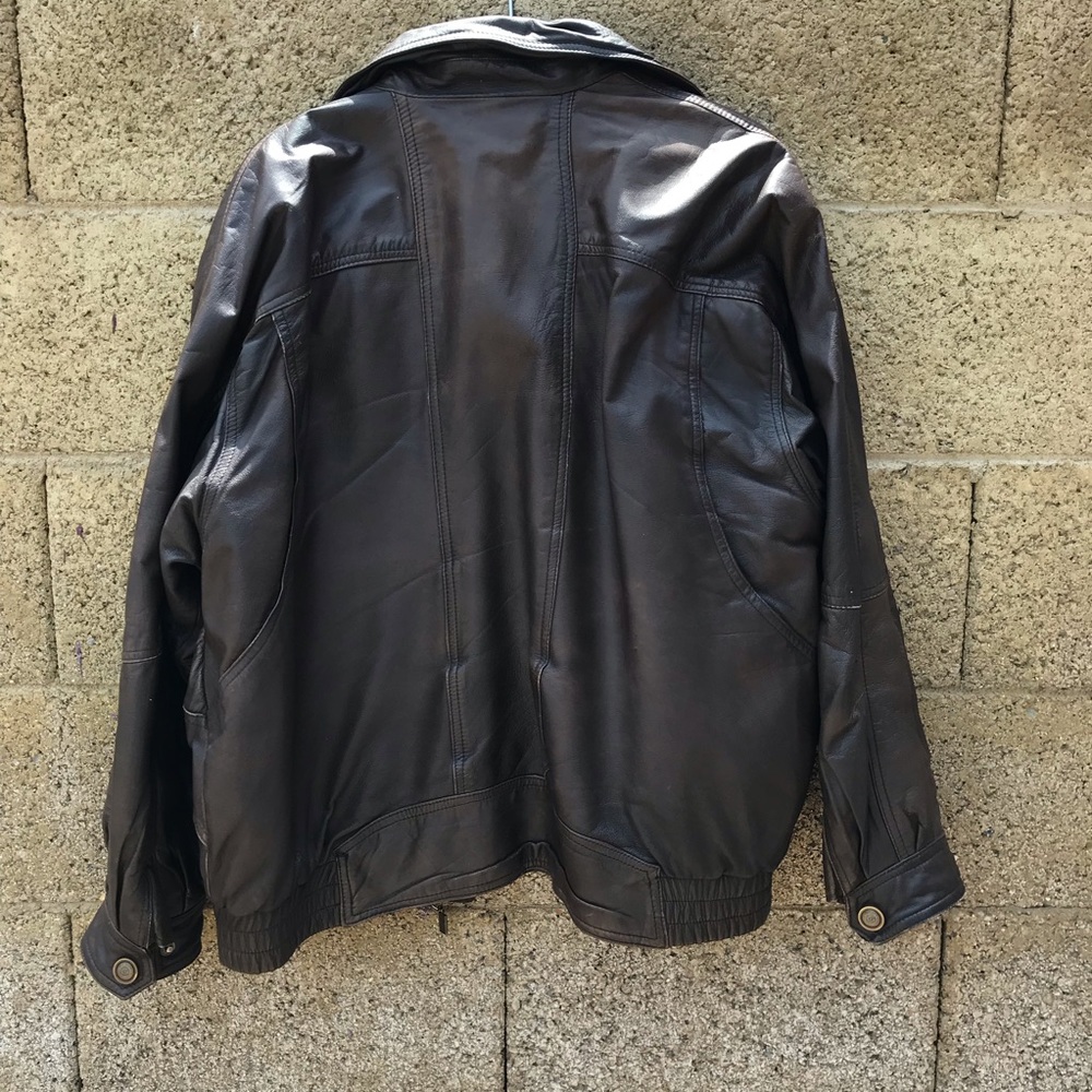 ❌SOLD❌Men’s brown leather jacket - Picture 4 of 4